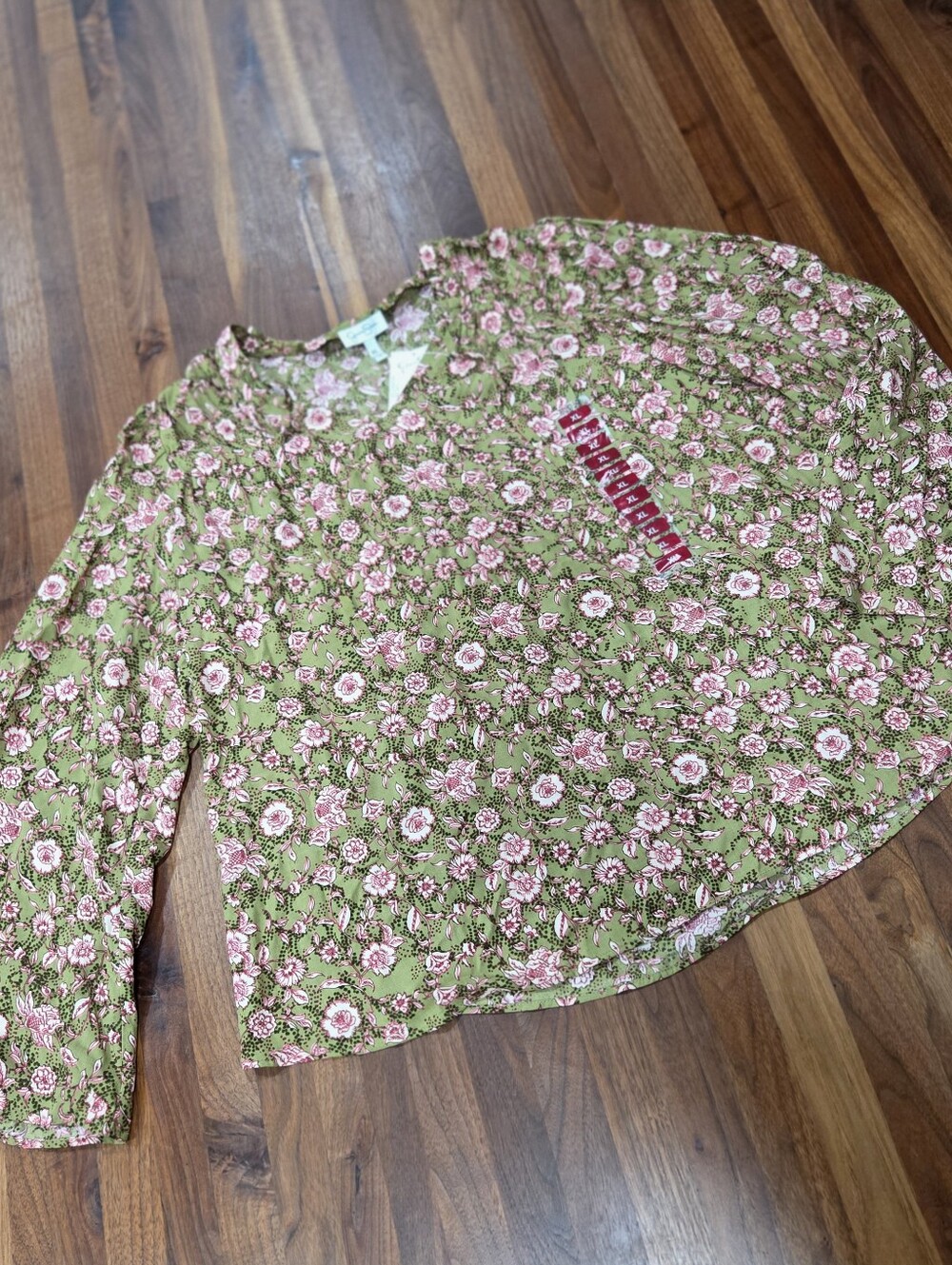 Jessica Simpson Leslie Boho Botanical Dots woven blouse. V Tie Neckline Size XL